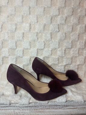 Charles By Charles David Plum Suede Pom-Pom Pointed Toe Mid-Heel Pumps size 7.5